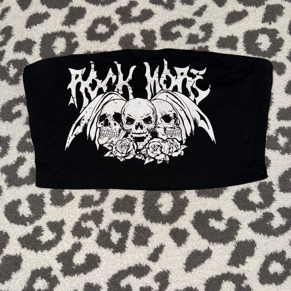 Black Skull Graphic Tube Top